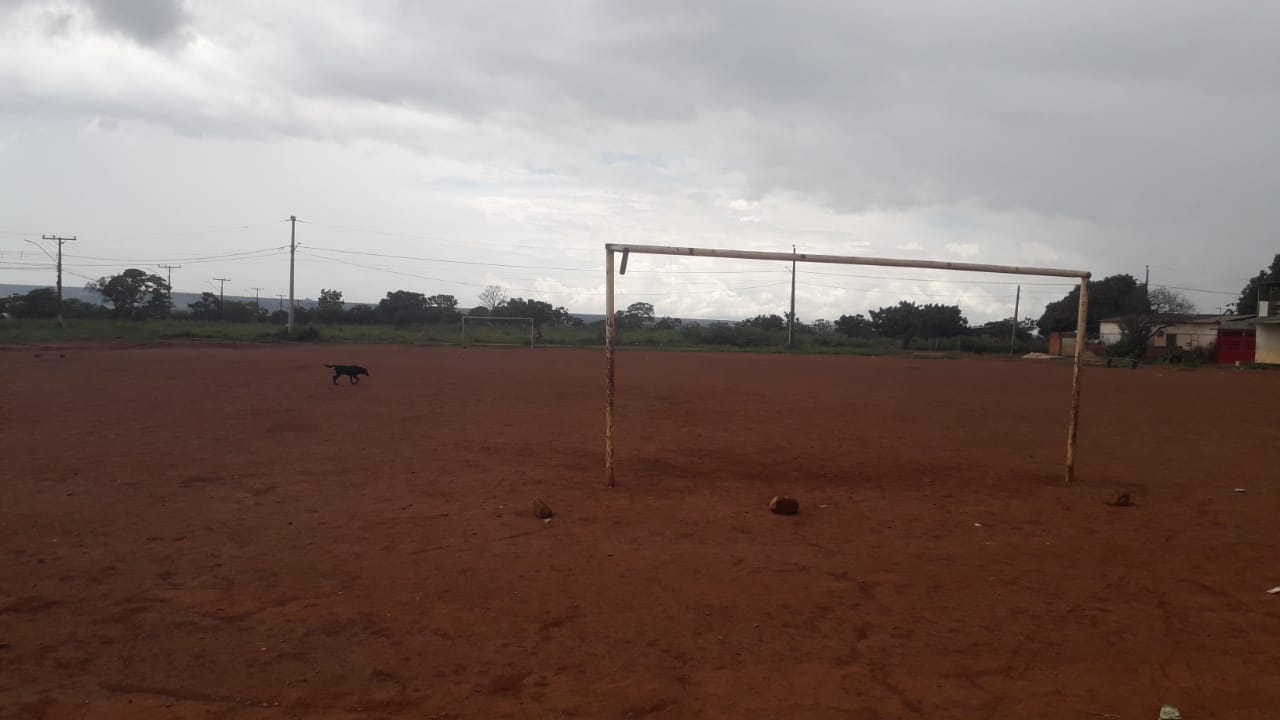 Campo Brasilinha 17 - Lateral